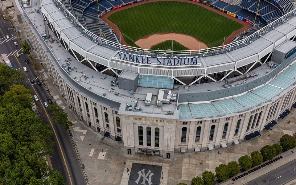 ملعب "يانكي ستاديوم" (Yankee Stadium)